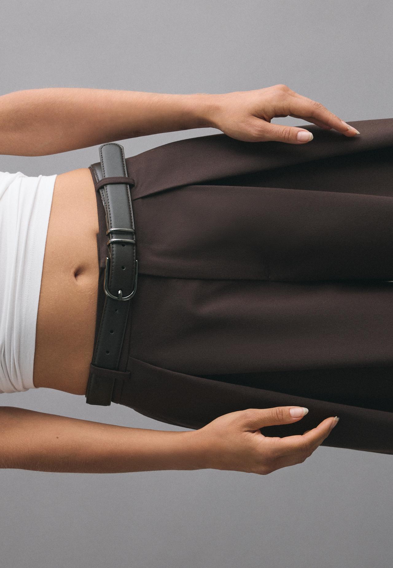 Maxi-darted trousers with belt — Brown