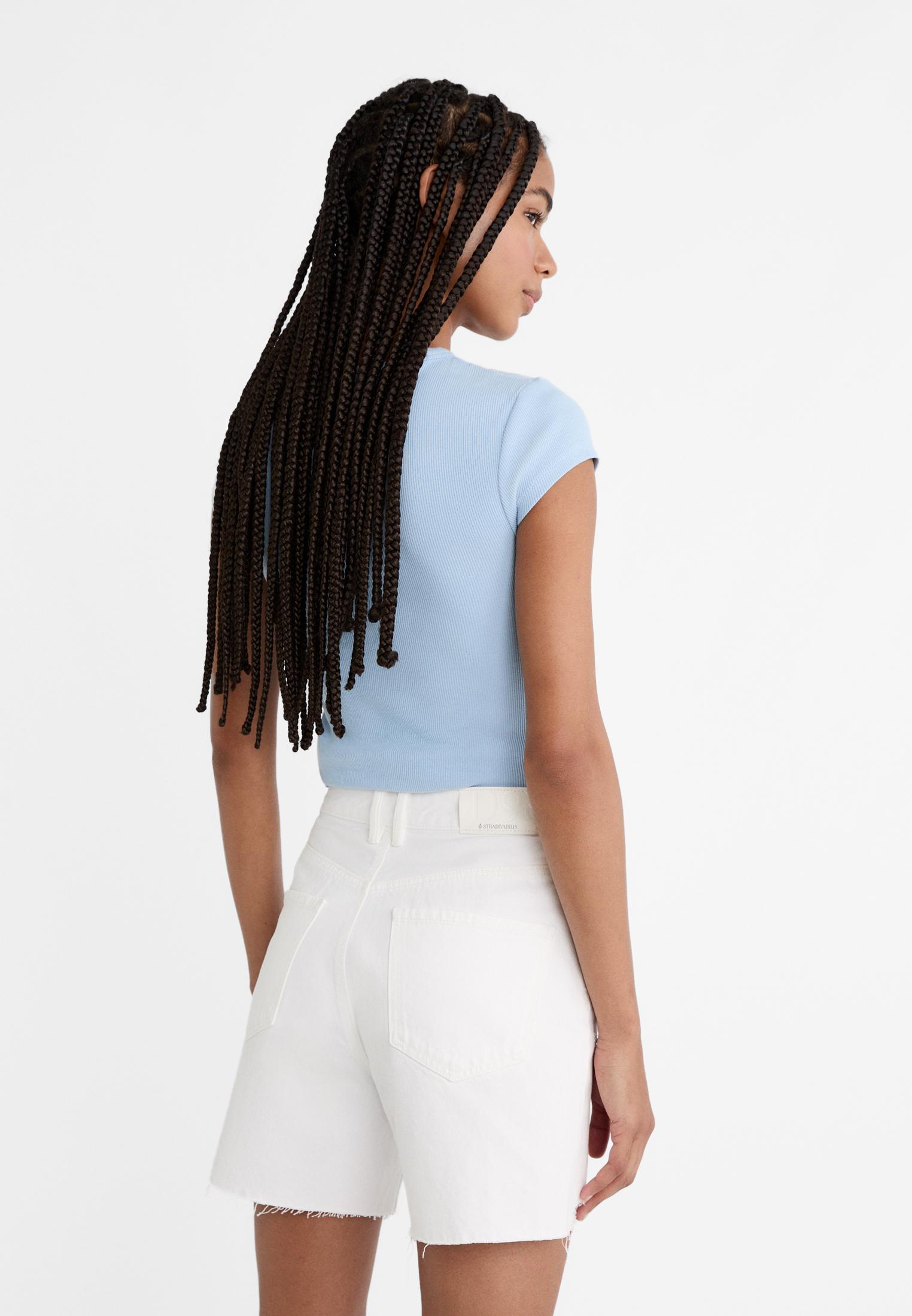 D93 Longline shorts — White
