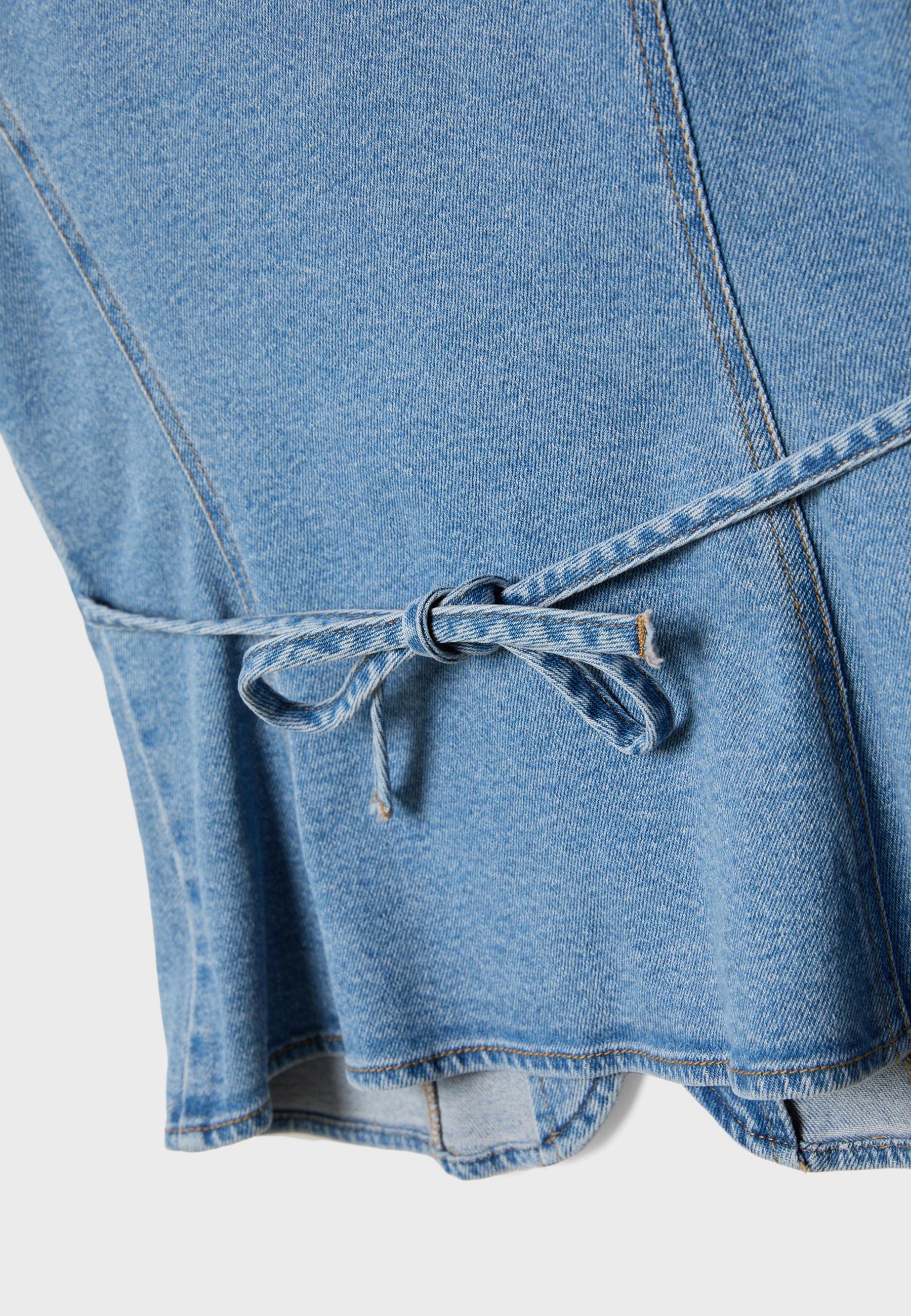 Fitted denim top — MEDIUM LIGHT BLUE DENIM (alternate view)