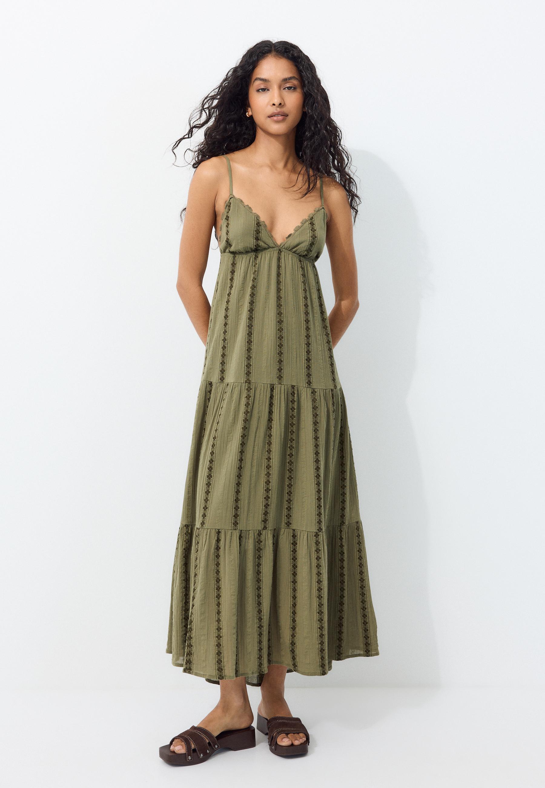 Long flowing dress with open back — Khaki