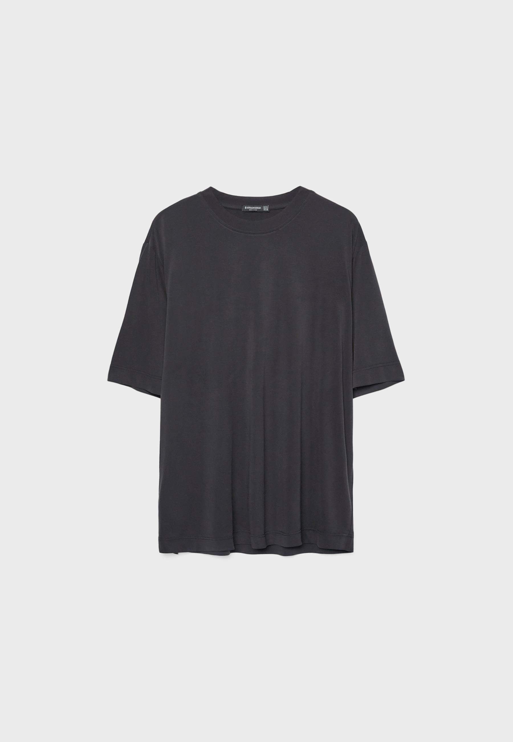 Soft-touch oversize turtleneck — Black