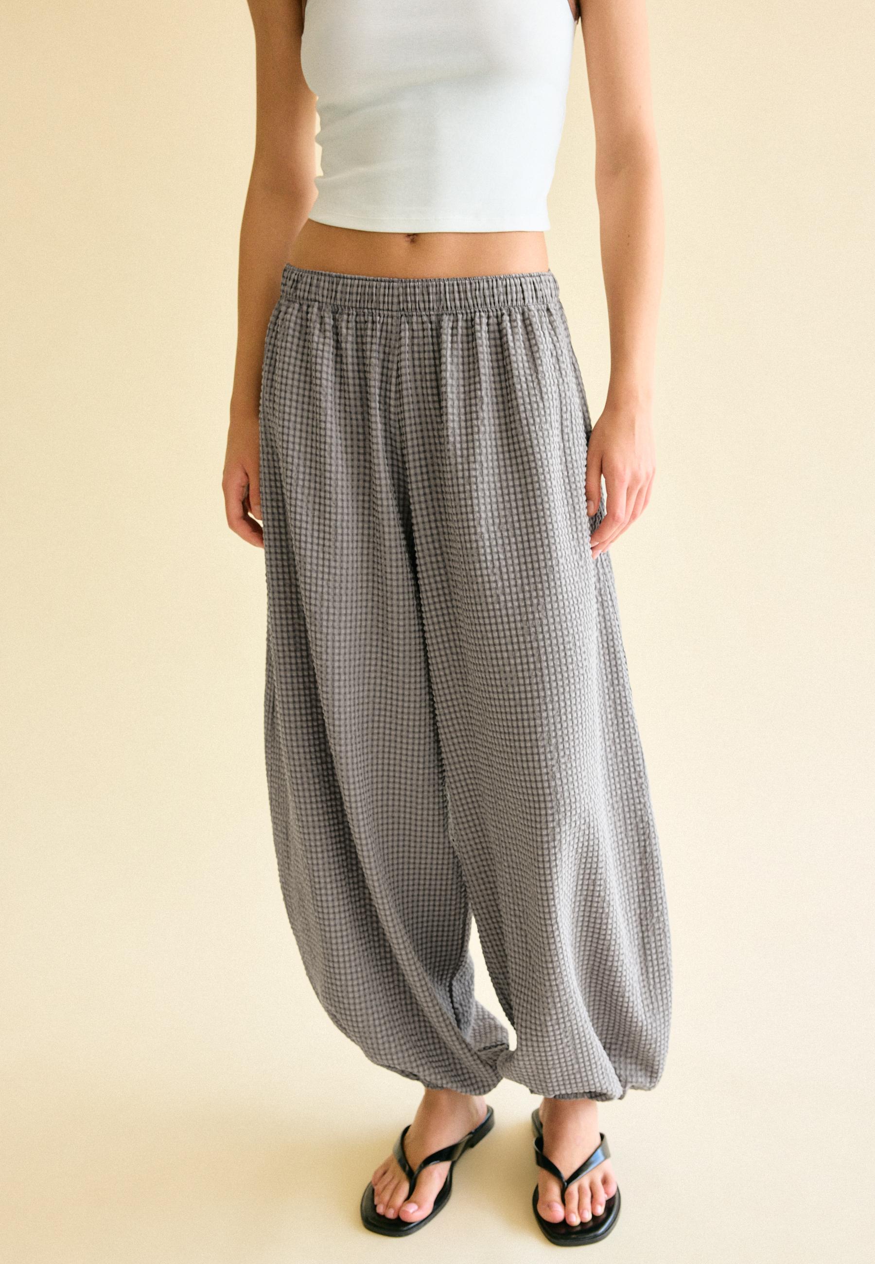 Check voluminous trousers — Dark grey