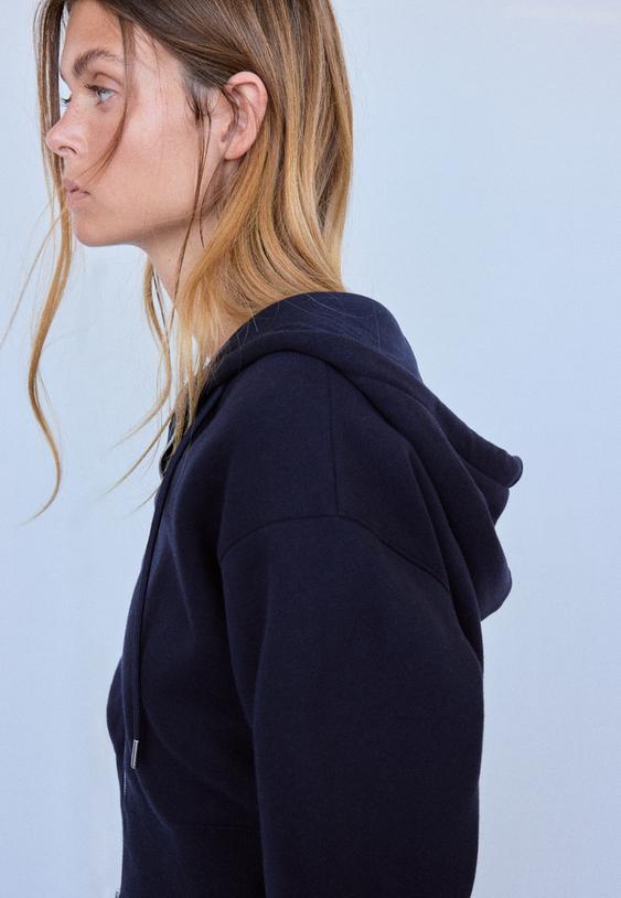Stradivarius Cropped-Sweatshirt Mit Kapuze Und Reißverschluss Marineblau Xs