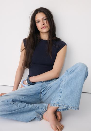 Basic geniş yaka tişört - Görsel 14