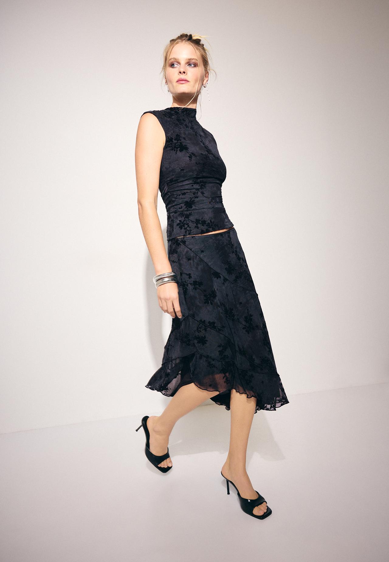 Asymmetric tulle skirt — Dark grey