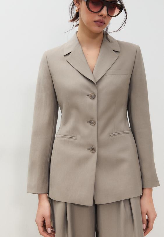 Stradivarius Fitted 3-Button Blazer Brown Xs