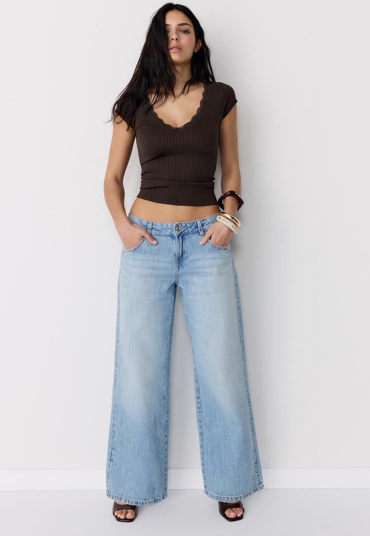 t shirt manches courtes col en v dentelle