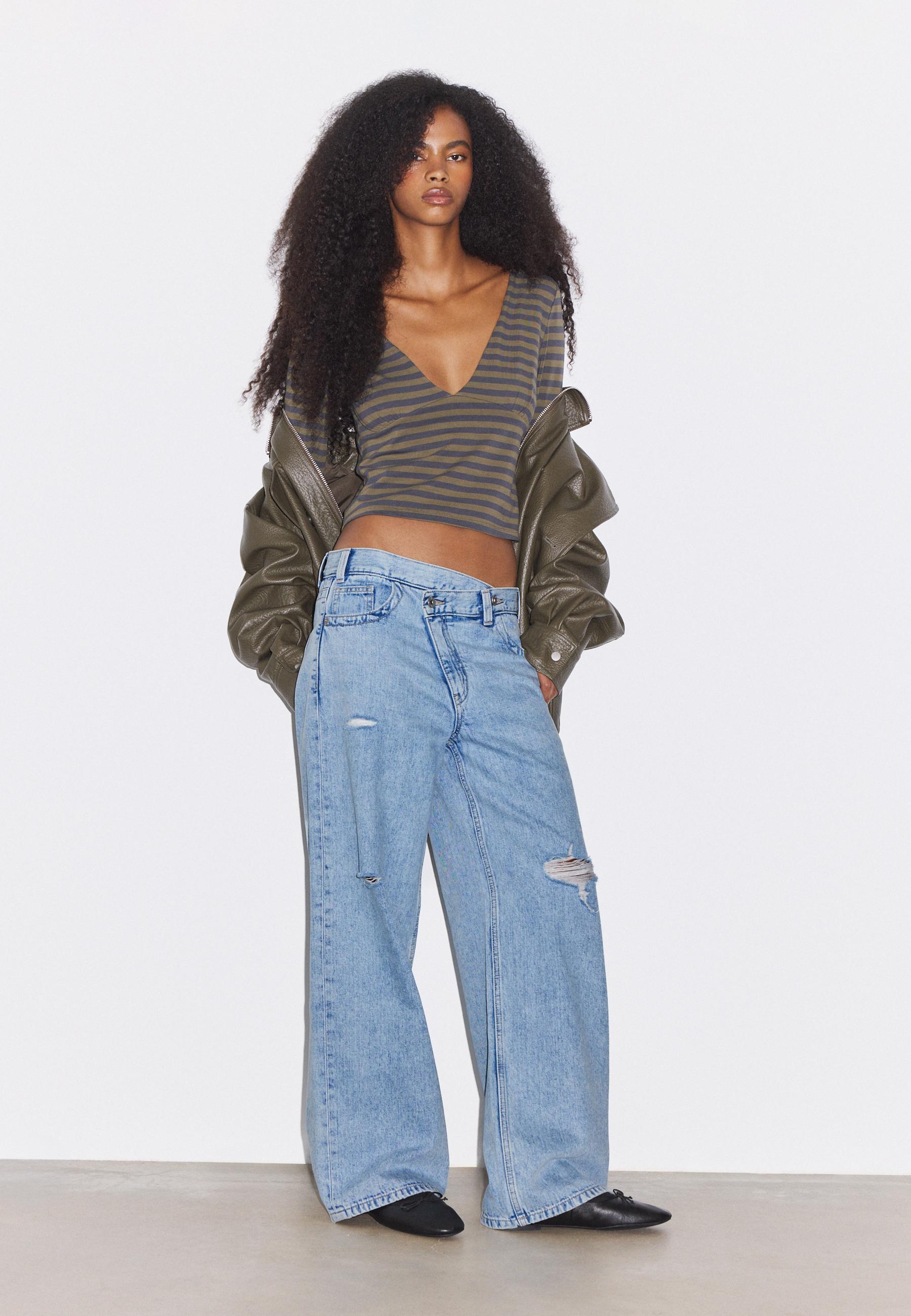 Cross-over waist wide-leg jeans — MEDIUM LIGHT BLUE DENIM