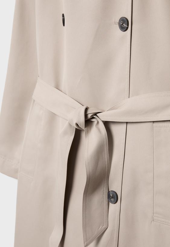 Dökümlü uzun trençkot - Görsel 14