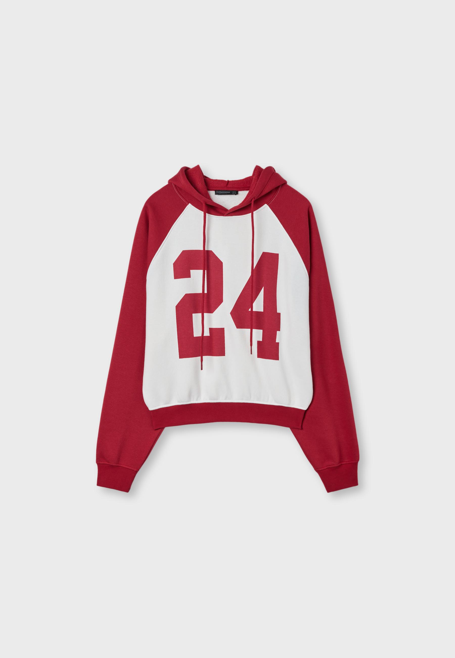 Raglan sleeve hoodie — Red