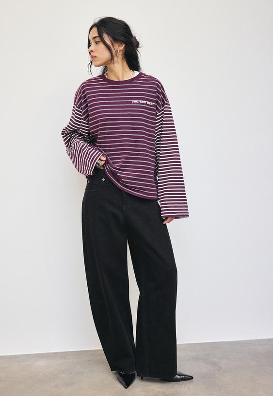 langarmshirt-mit-streifen-und-schriftzug