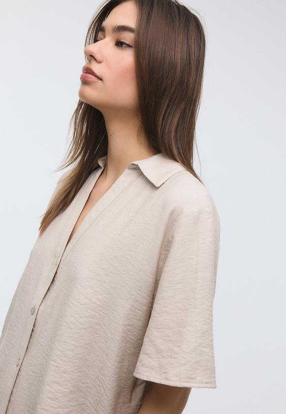 Stradivarius Button-Up Flowing Shirt Stone M