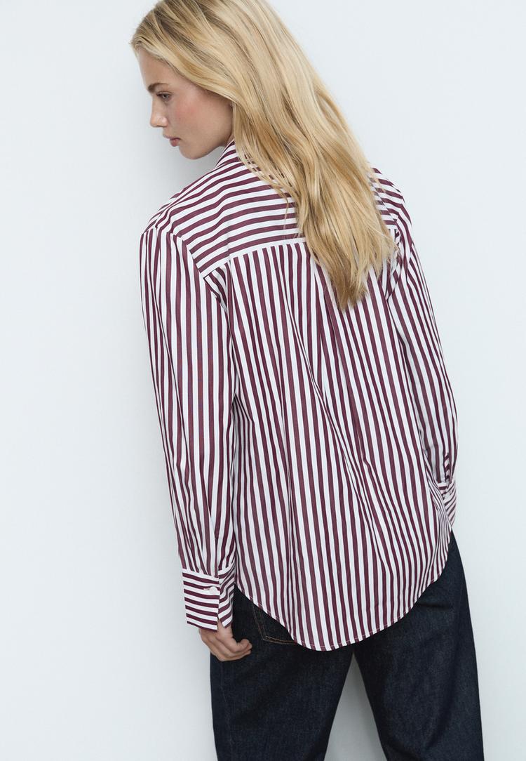 camisa basica com bolso de popelina as riscas