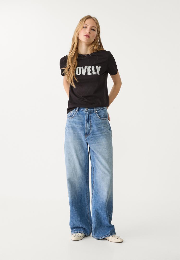 camiseta bordados y brillos