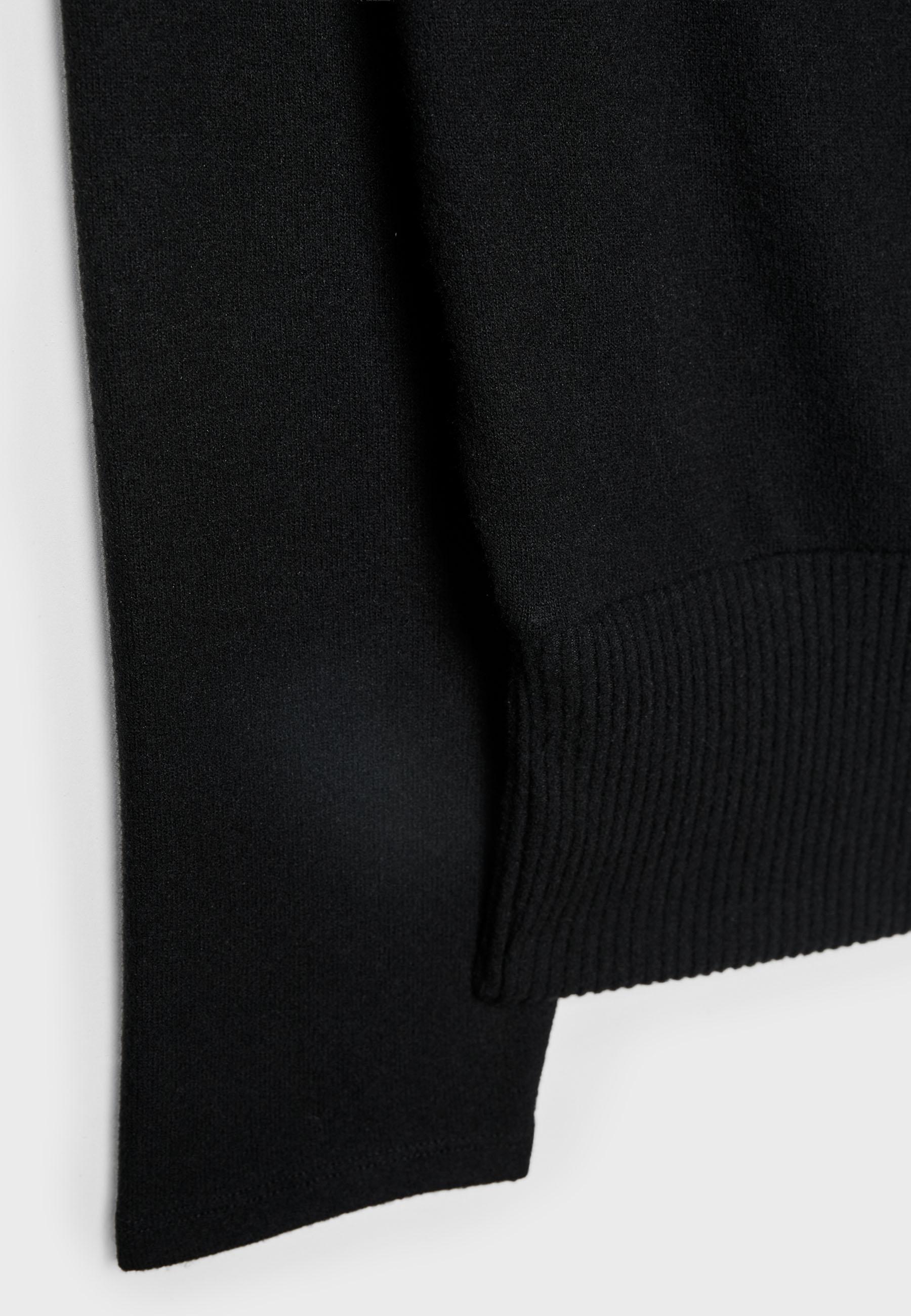 Boat neck knit T-shirt with sash belt — Black