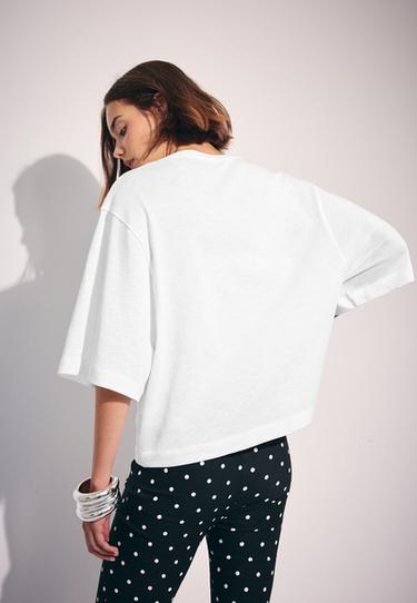 V-neck T-shirt — White 5