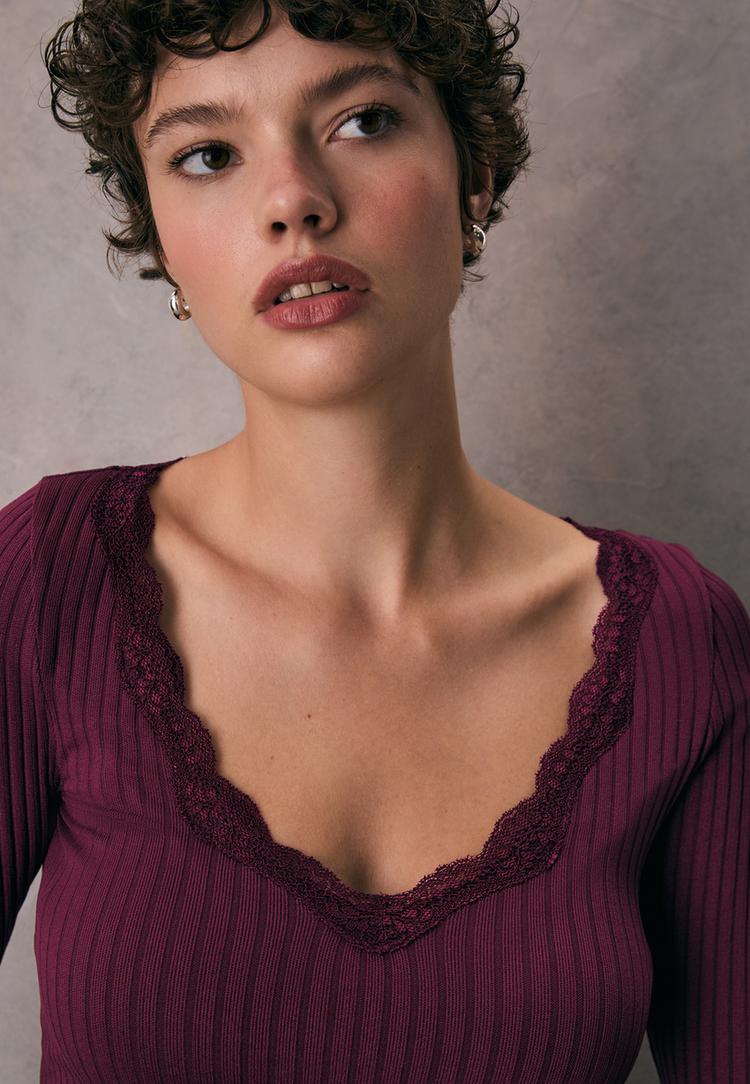 camiseta seamless encaje