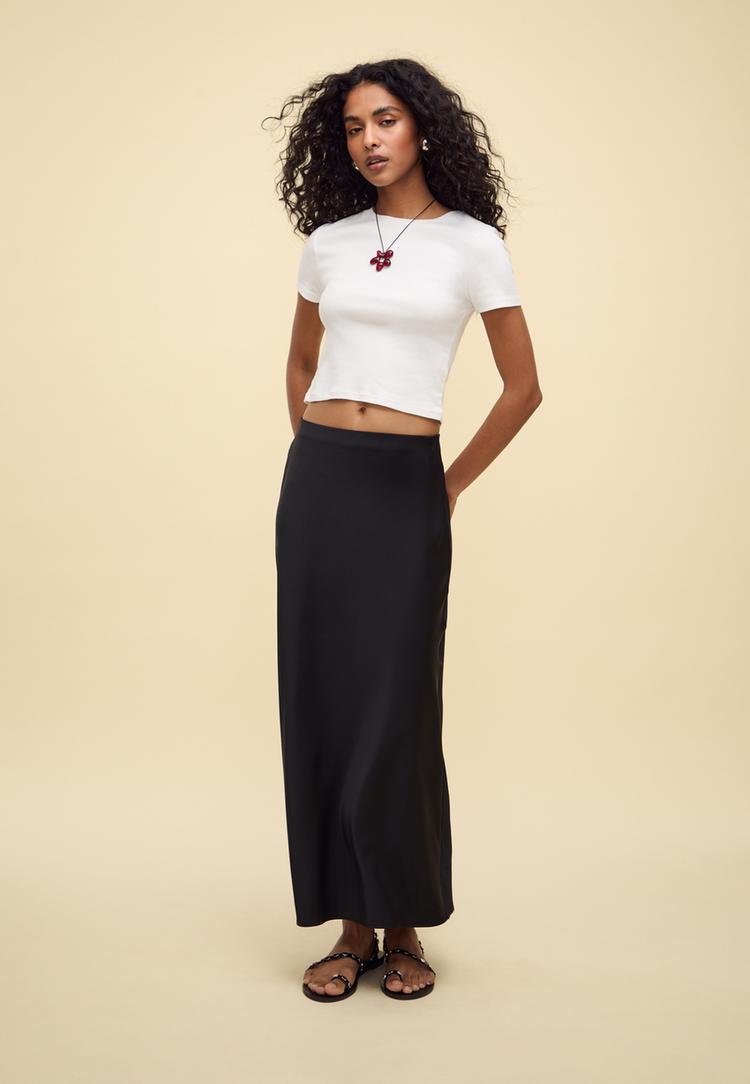 falda midi satinada
