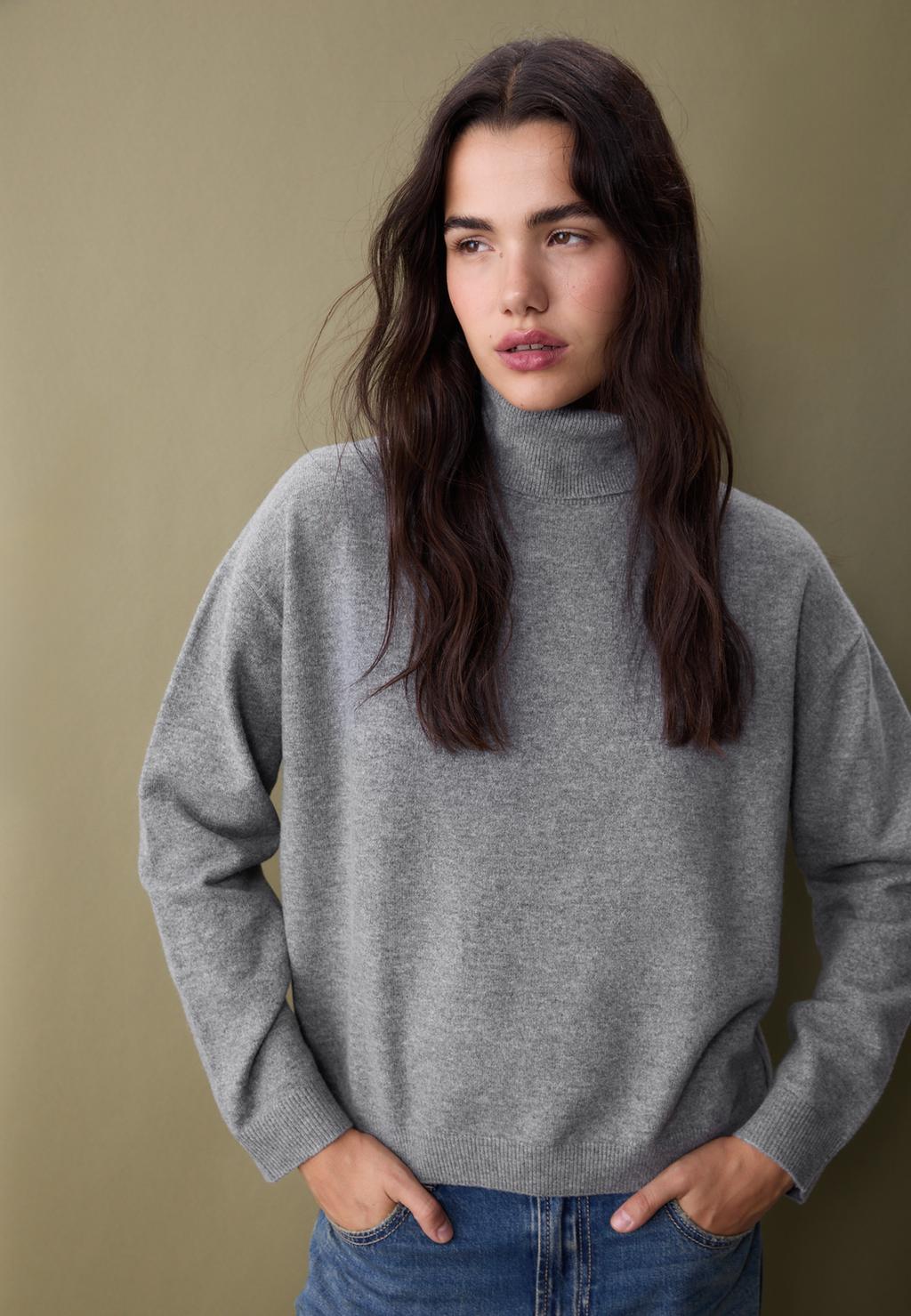 Maglia basic collo alto
