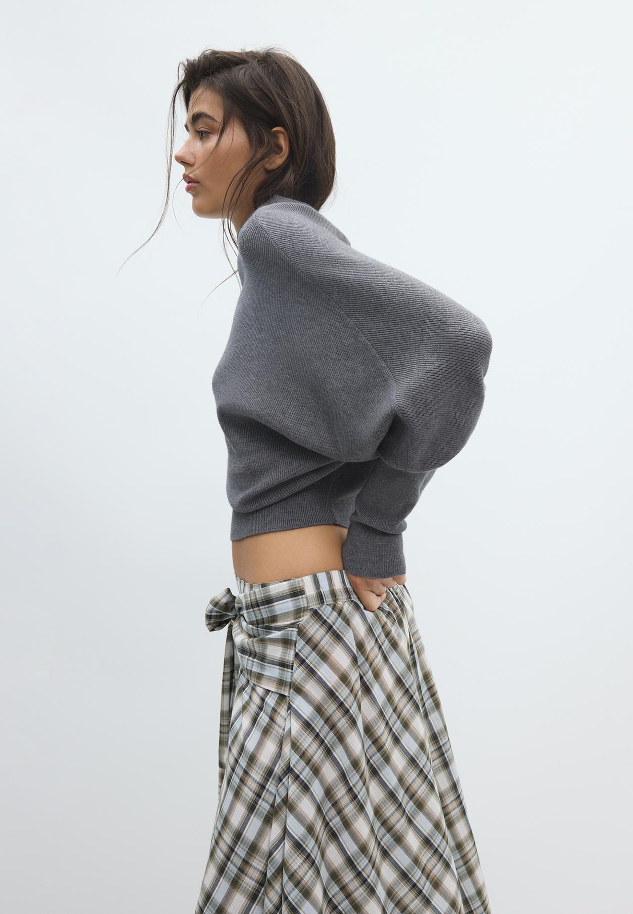 Batwing sleeve mock neck knit jumper — Dark grey