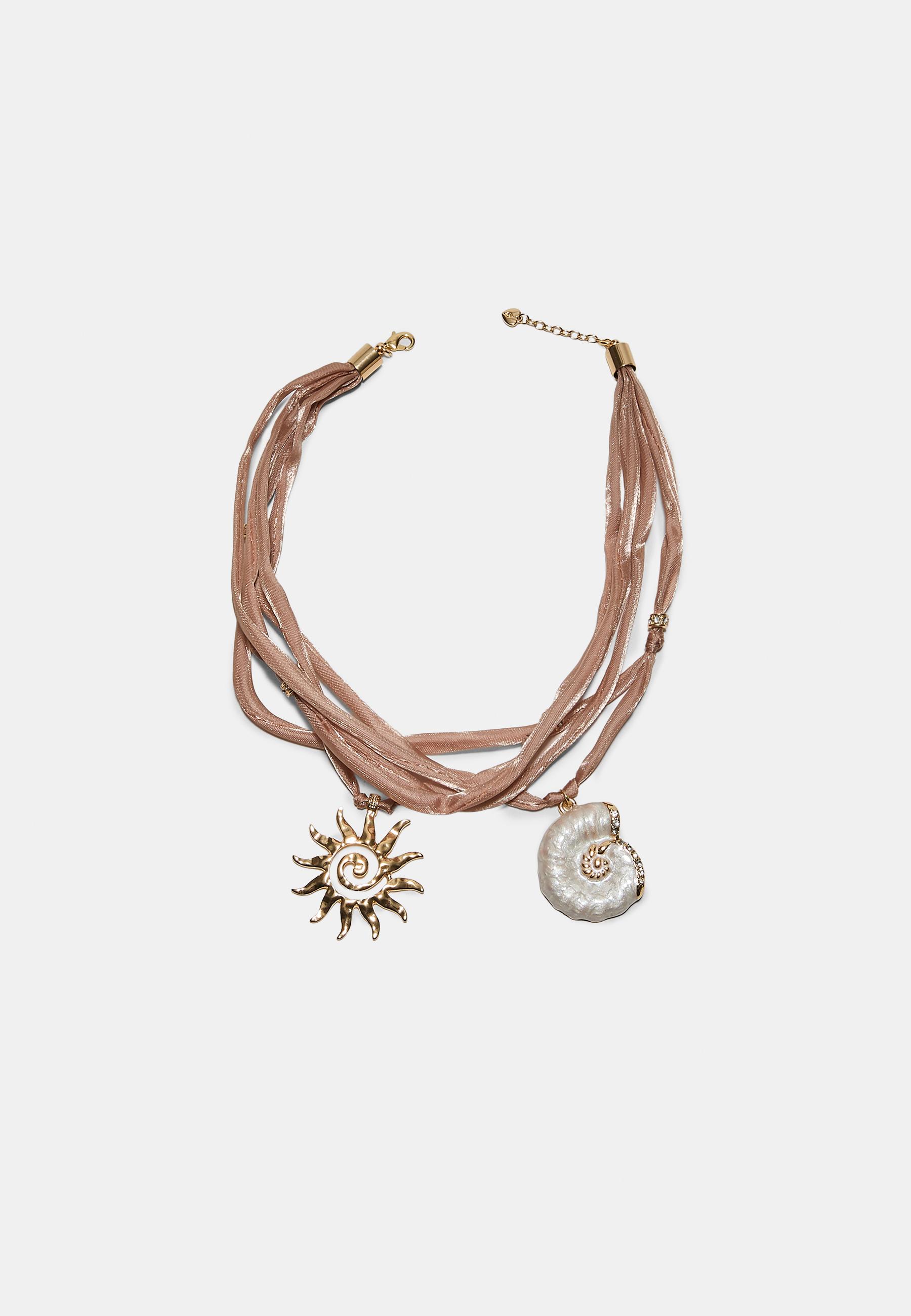 Fabric necklace with seashell charm — Ecru