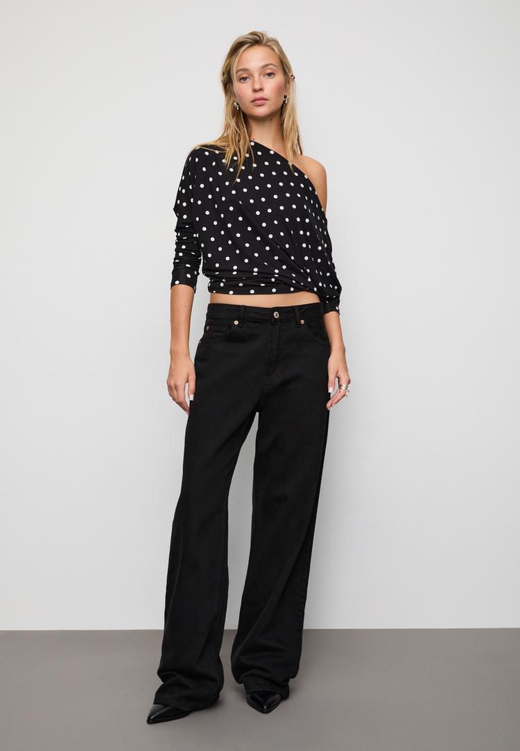 camiseta asimetrica modal topos