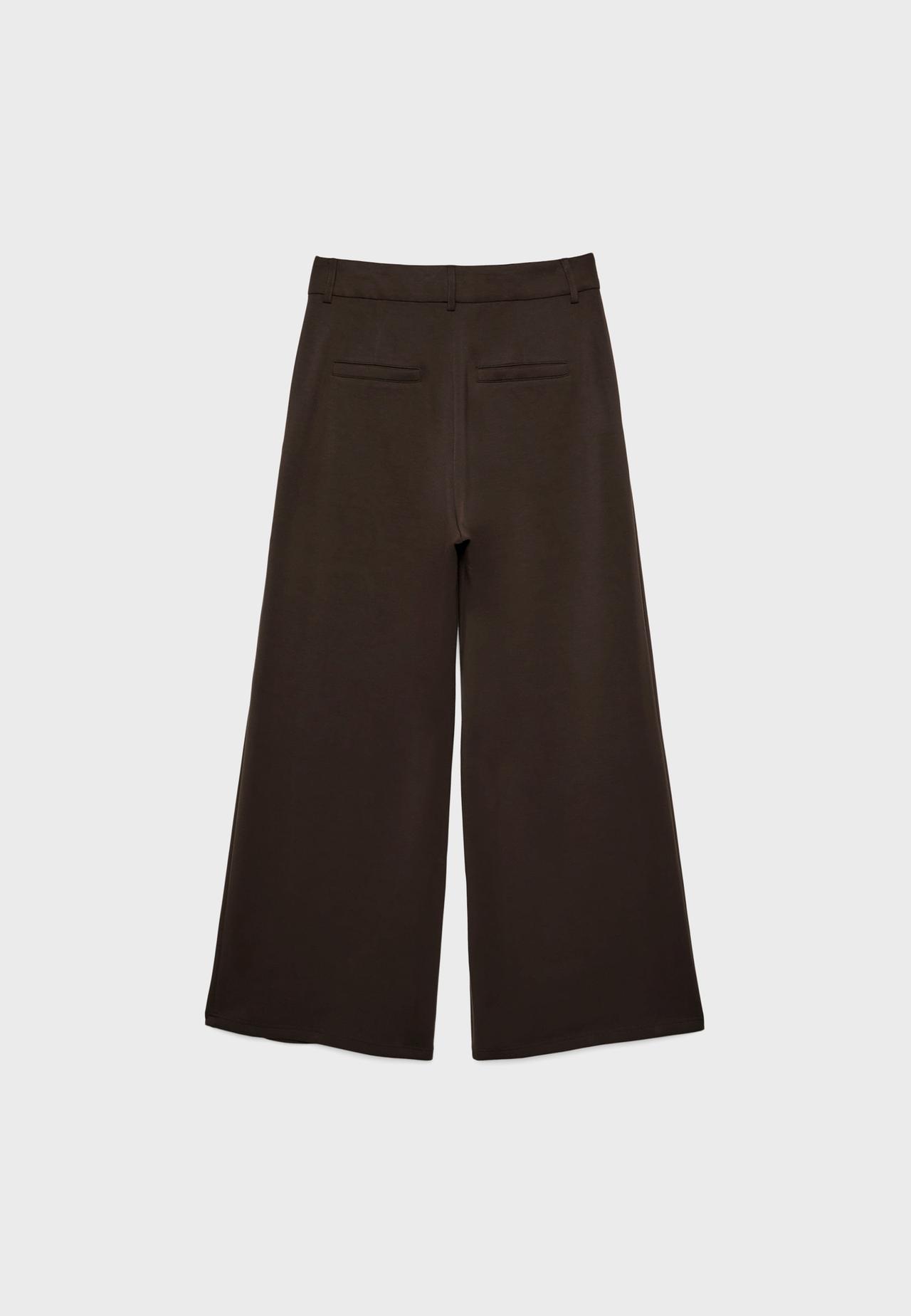 Soft-touch smart trousers — Brown