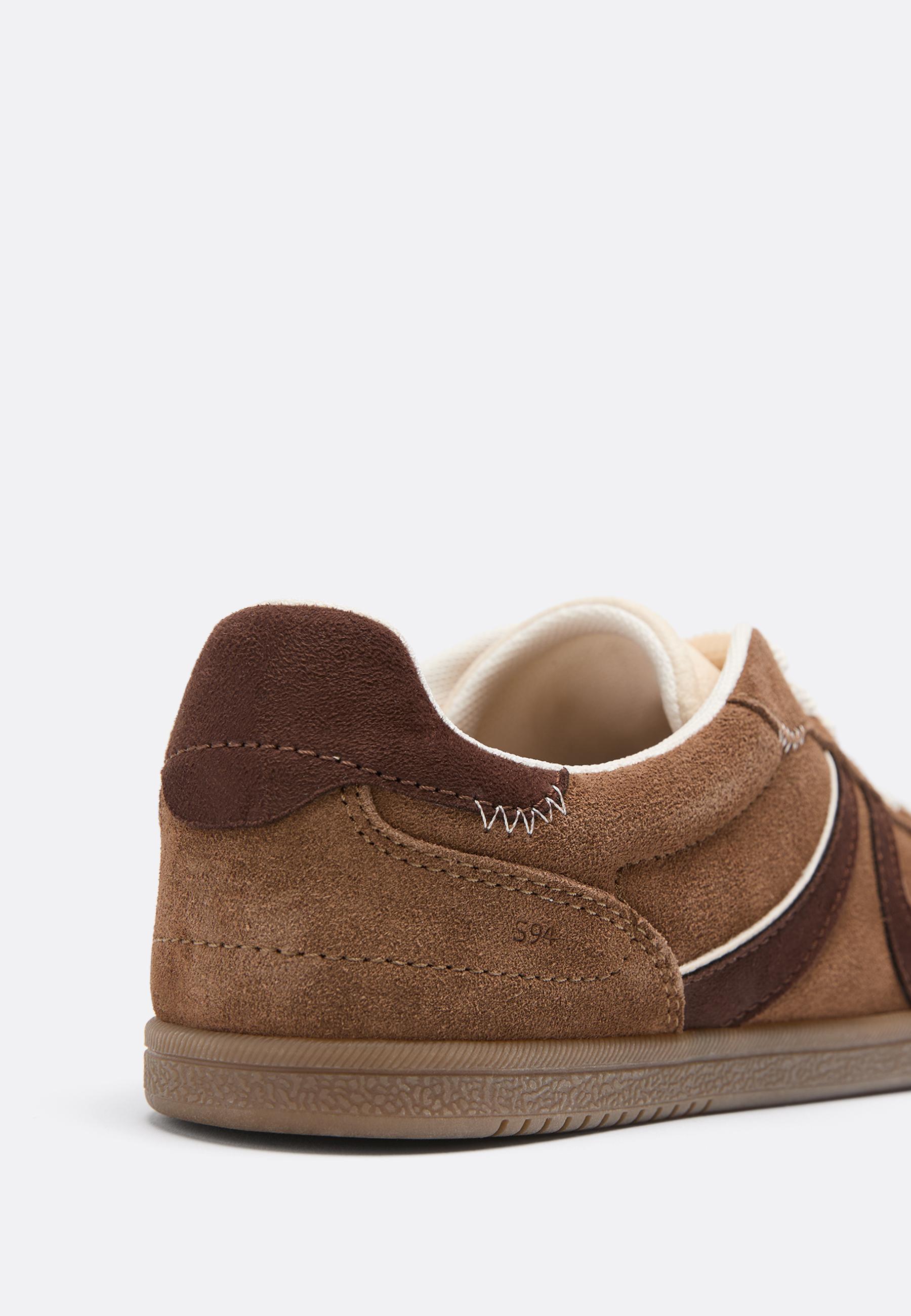 S011 Retro leather trainers — BROWN