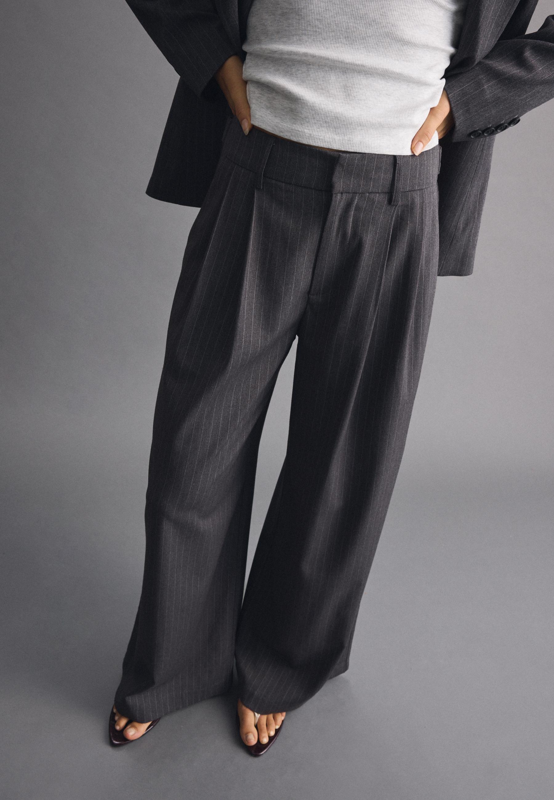 Striped wide-leg trousers — Grey