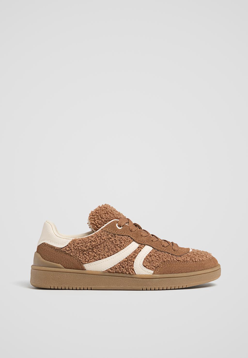 Textured retro trainers