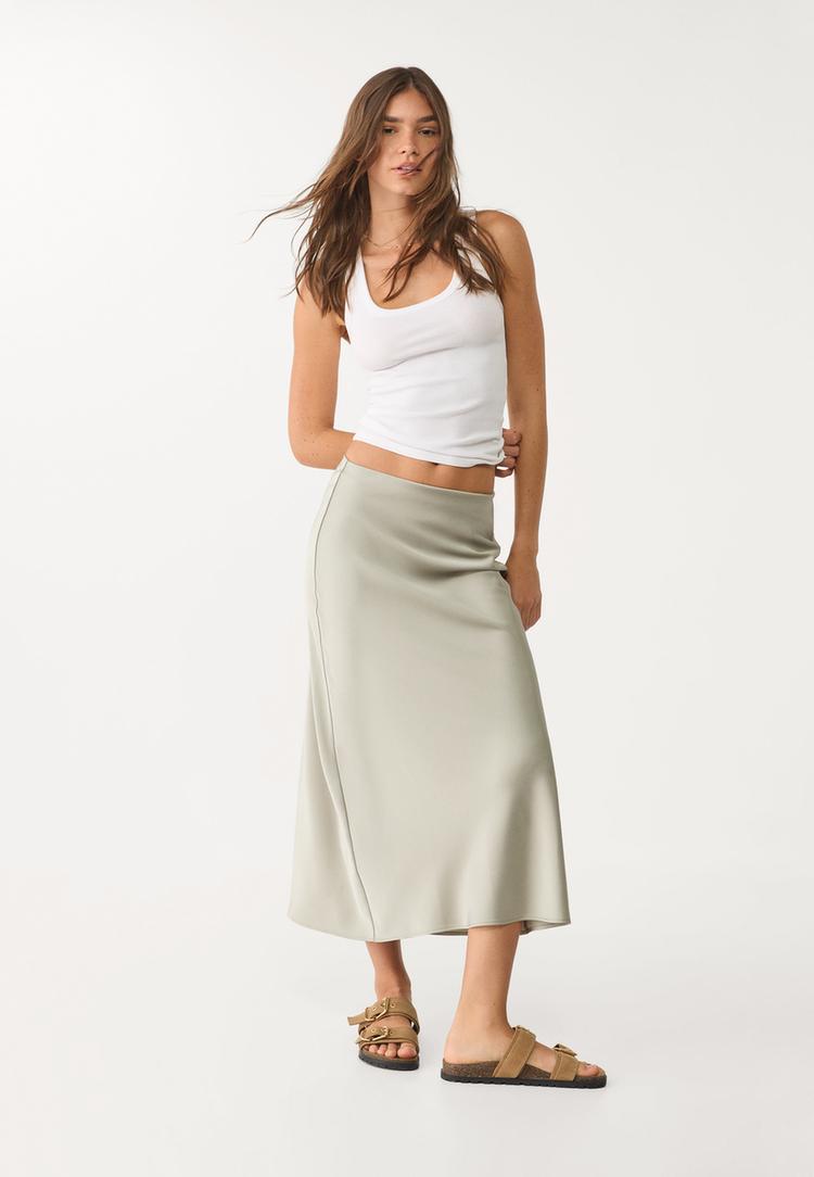 falda midi satinada