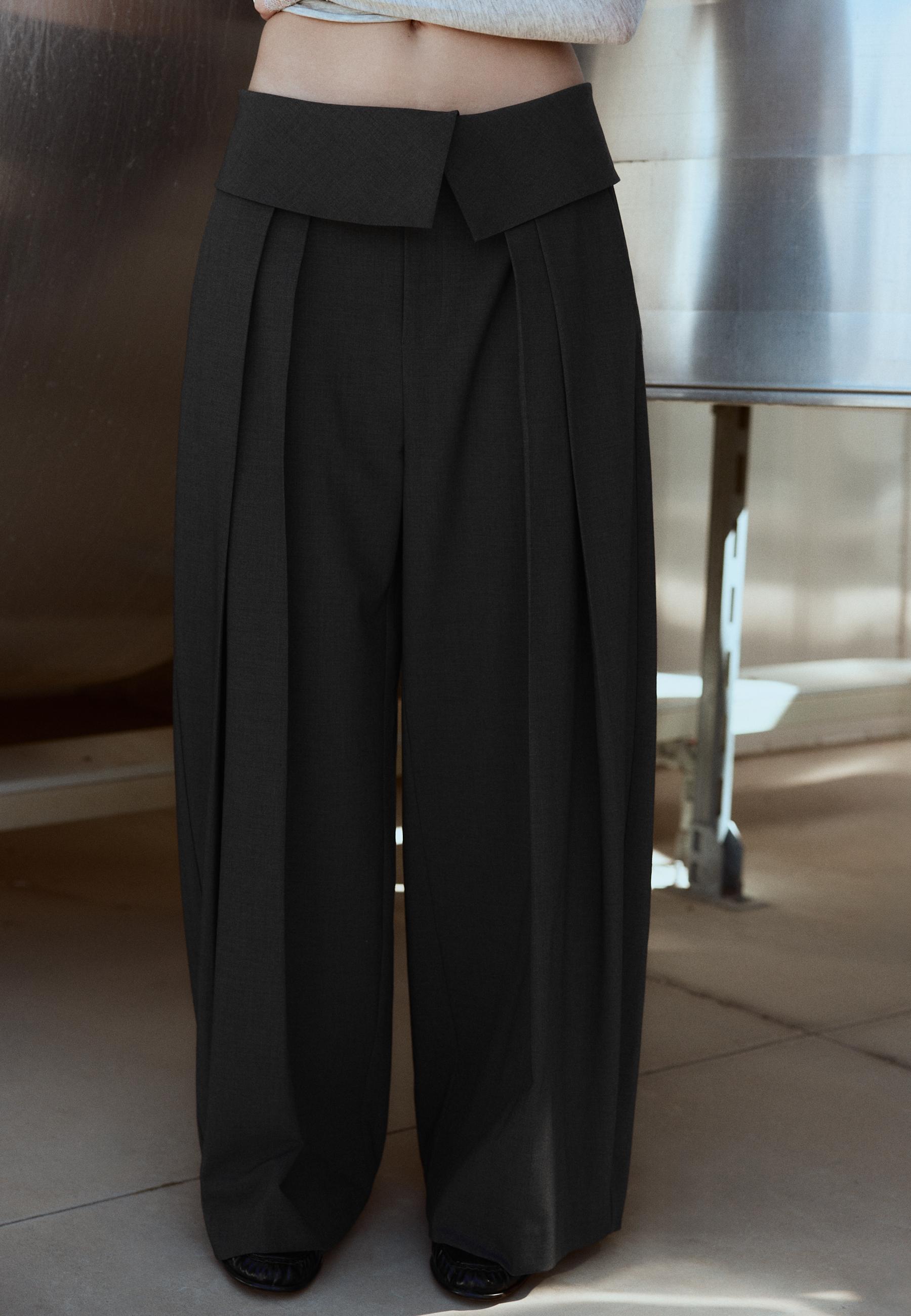 Stradivarius Duble belli geniş paça pantolon görsel 4