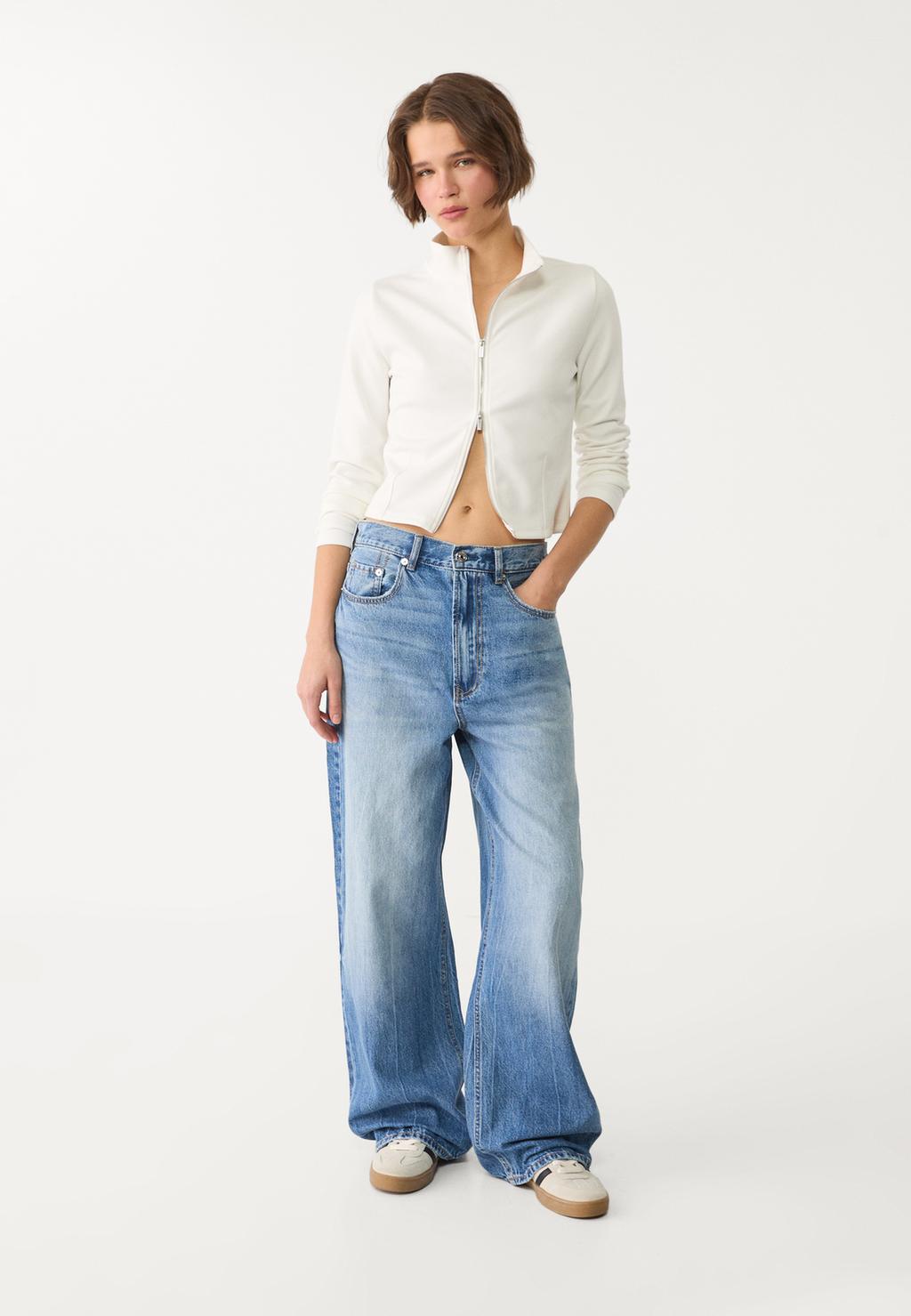 D88 Wide-leg baggy jeans