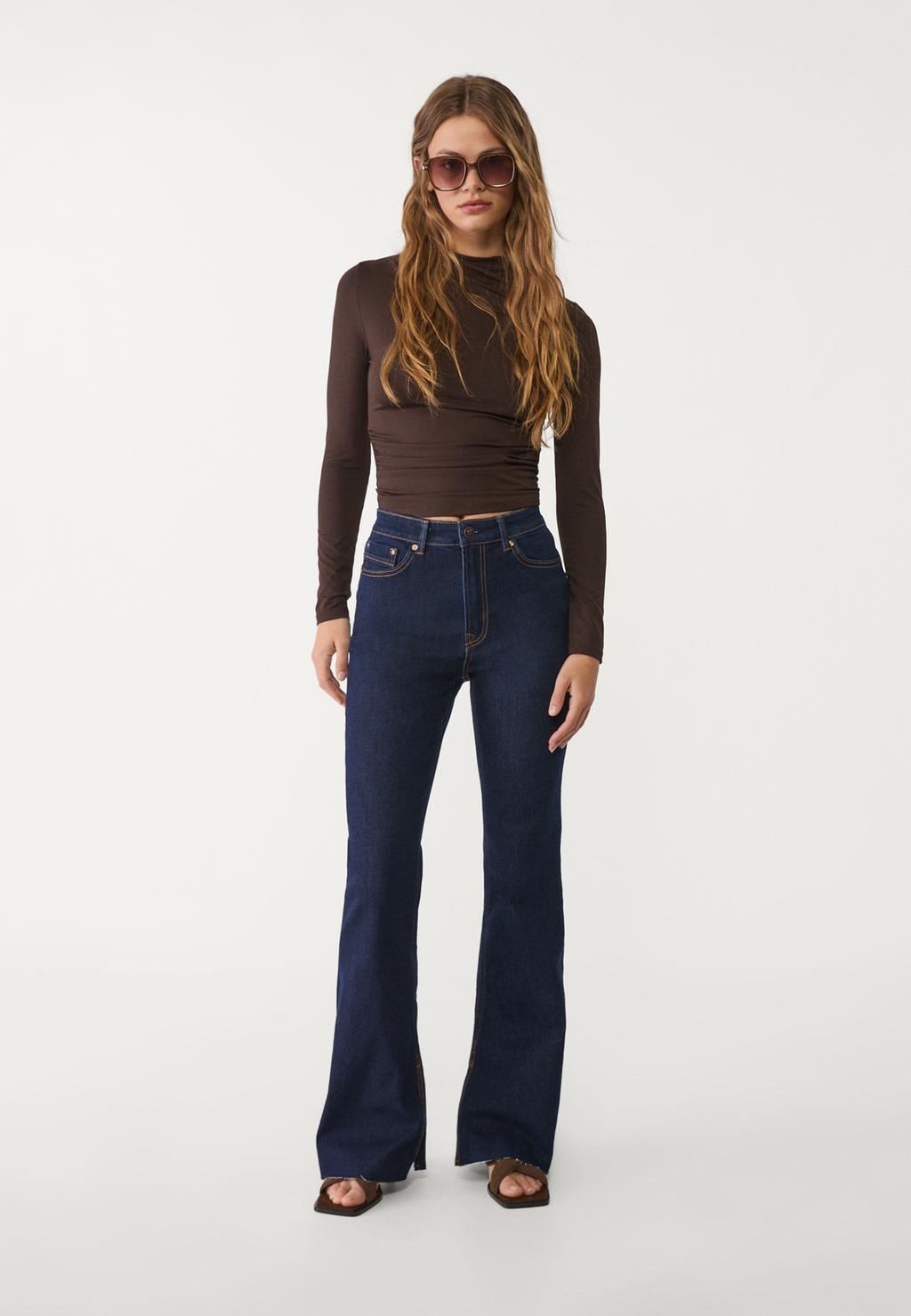 D74 Slit fit jeans med svaj