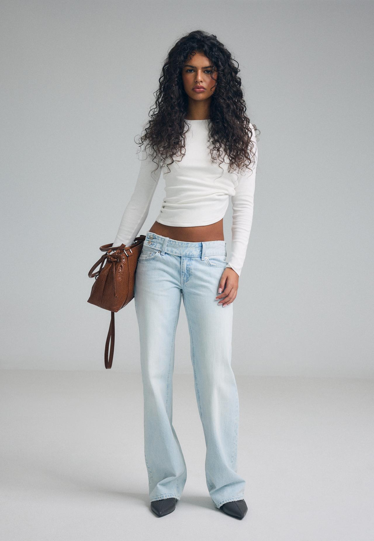 Low-rise straight jeans with hammer waist — LIGHT BLEACH