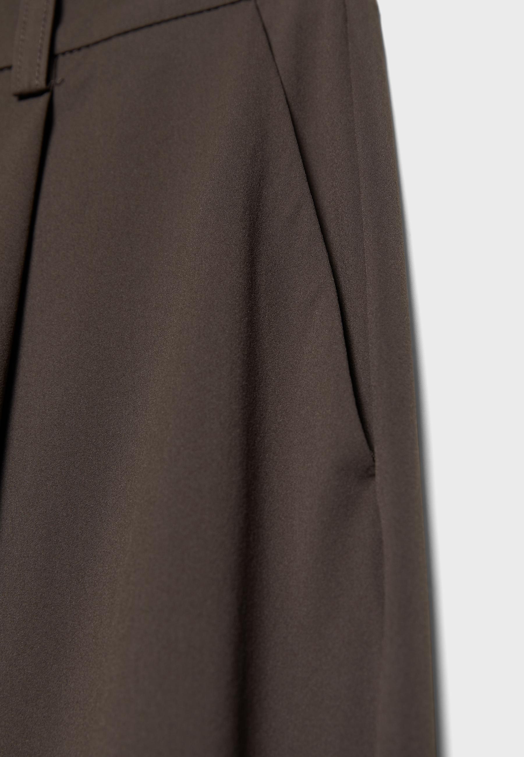 Dressy darted trousers — Brown