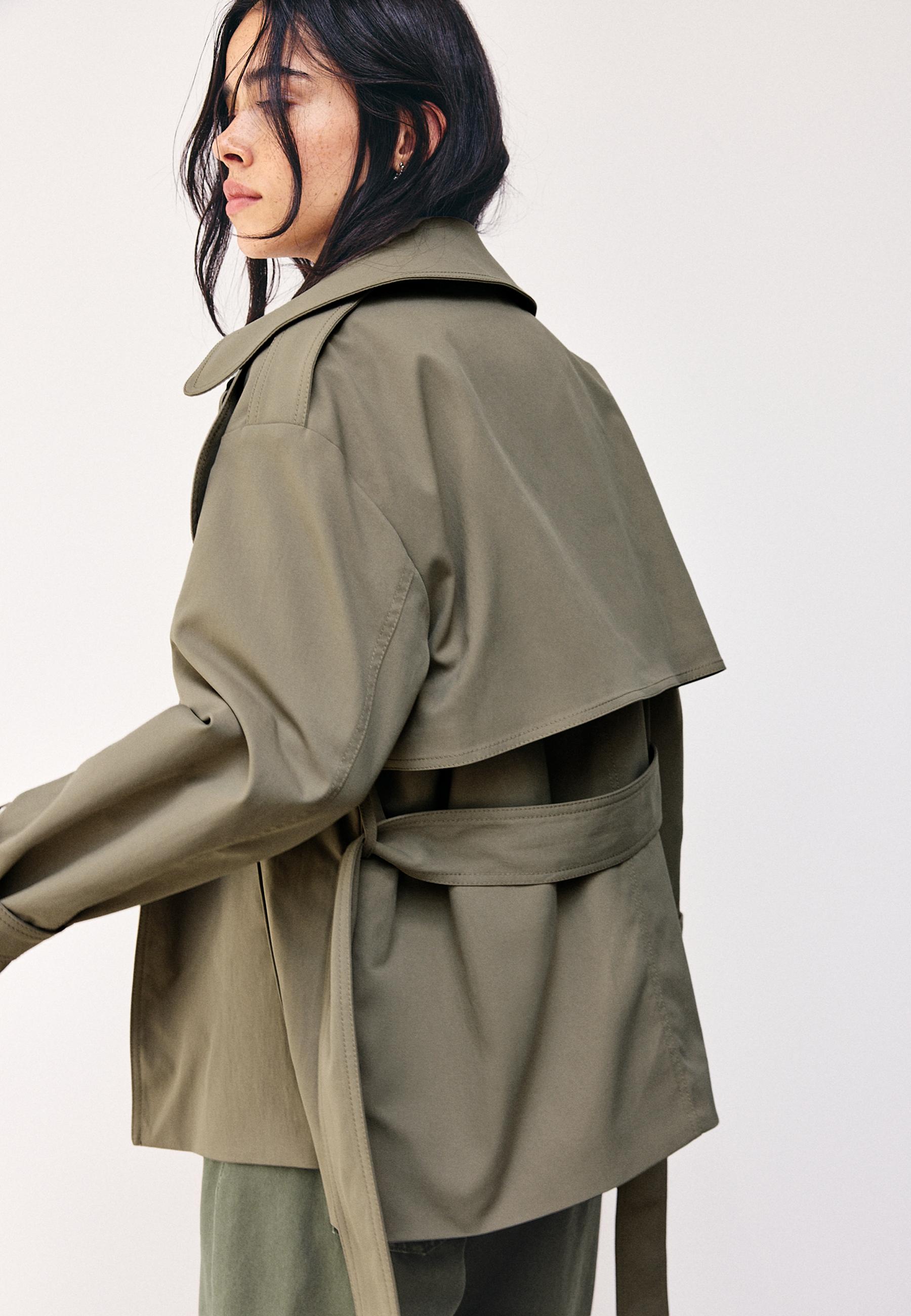 Stradivarius Standart boy dik yakalı trençkot görsel 8