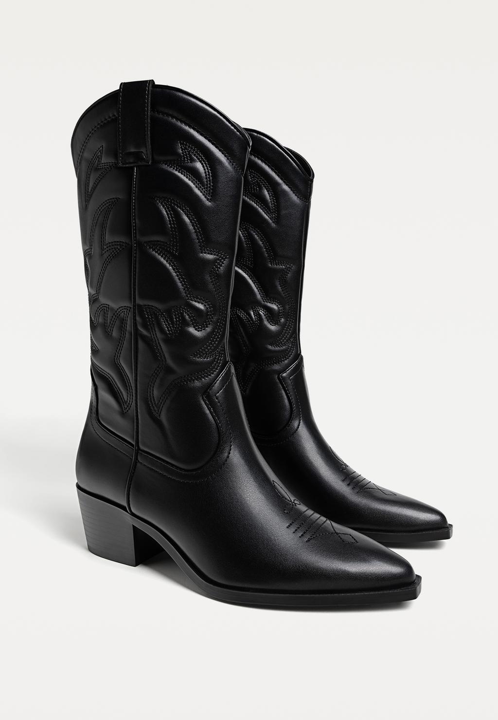 Heeled cowboy boots