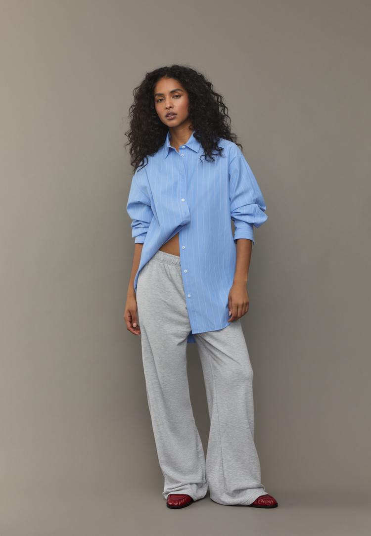 Stradivarius Dlhá Popelínová Košeľa S Pruhmi Sky Blue Xs
