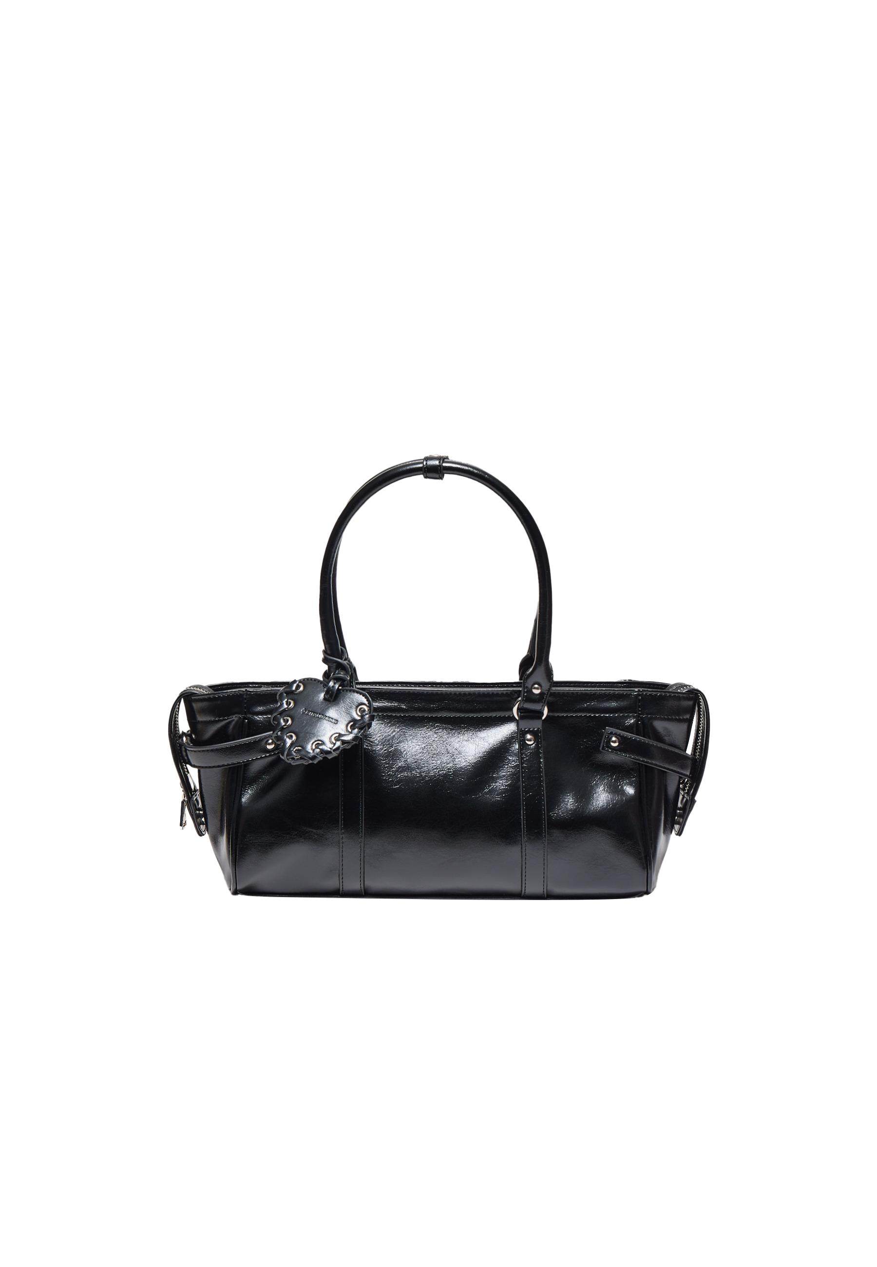 Heart detail shoulder bag — Black