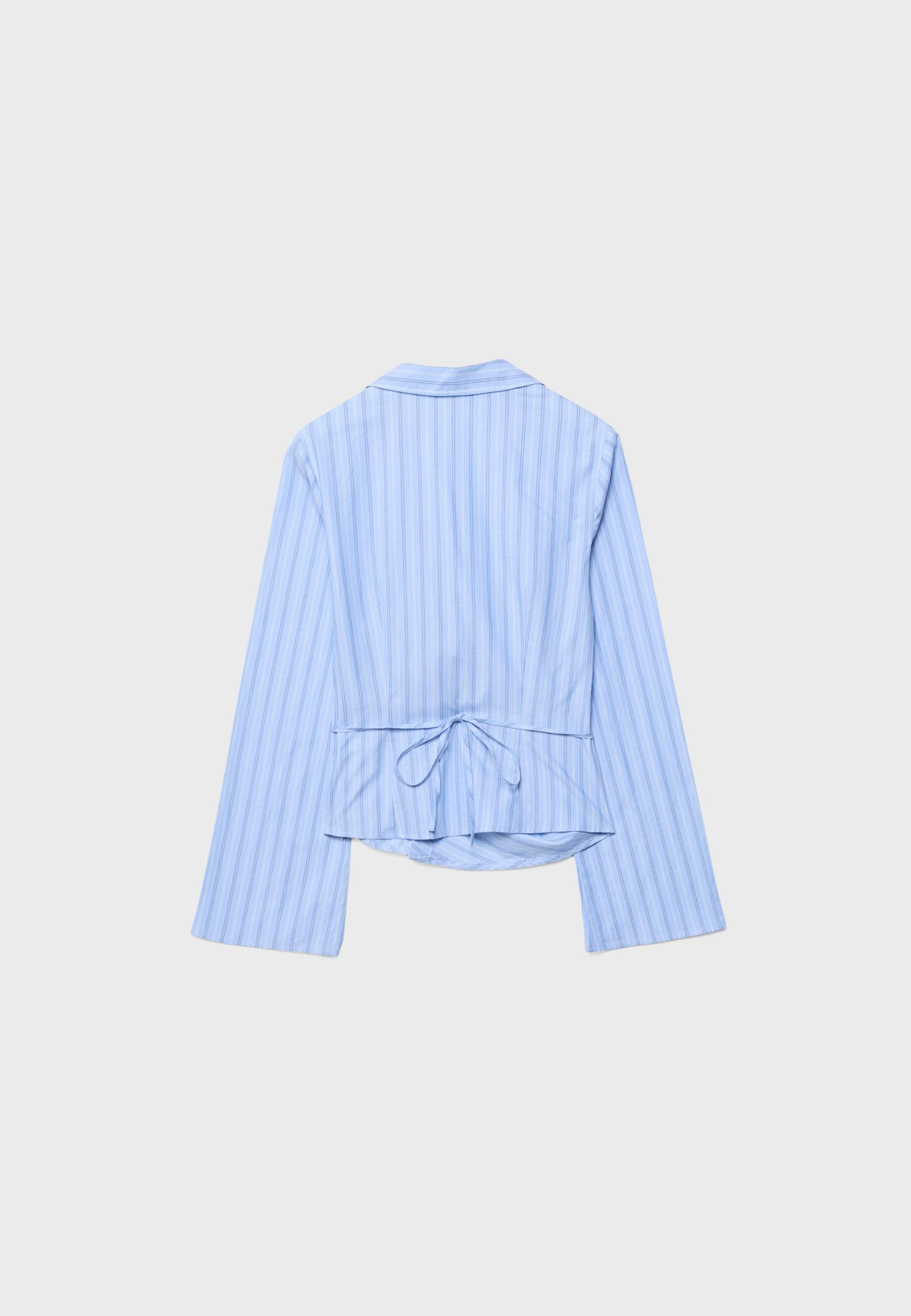 Fitted knot shirt — Sky blue