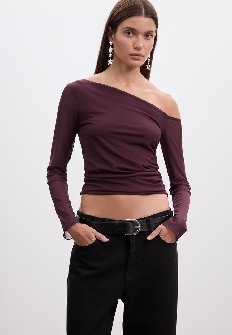 camiseta asimetrica tul