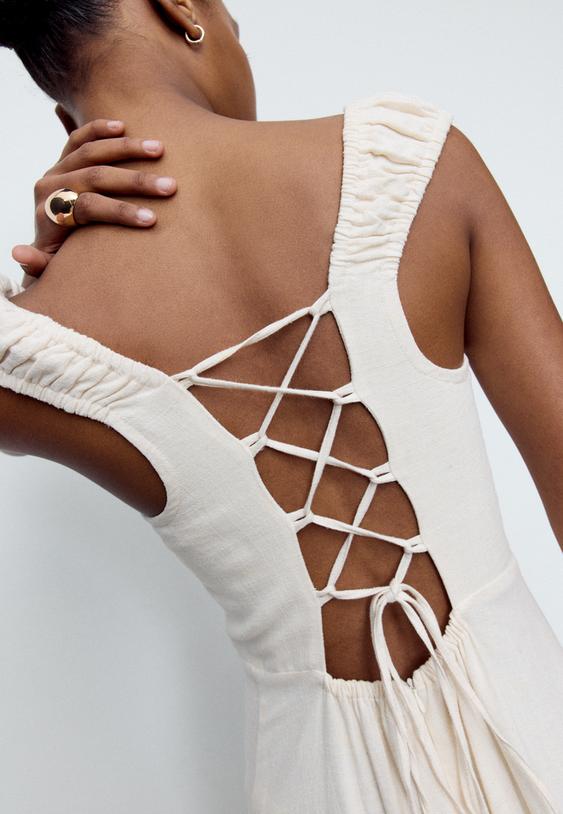 vestito midi fluido incrociato sulla schiena effetto lino