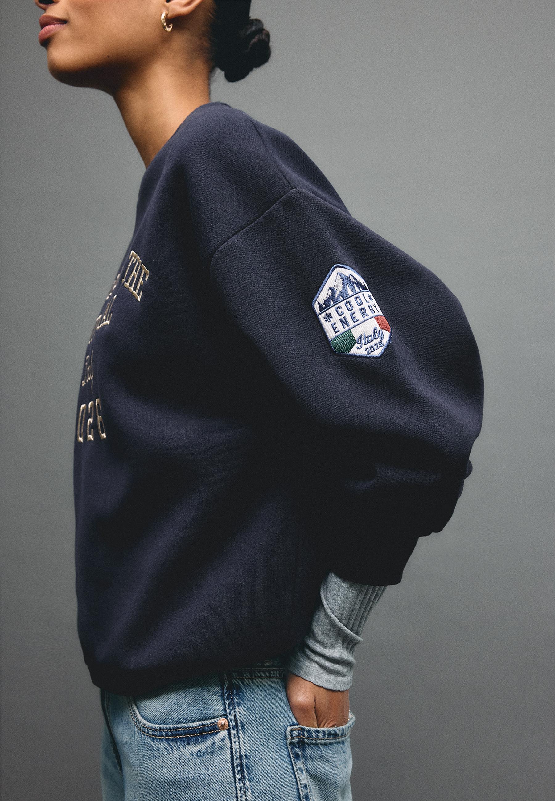 Embroidered Sweatshirt — Navy blue