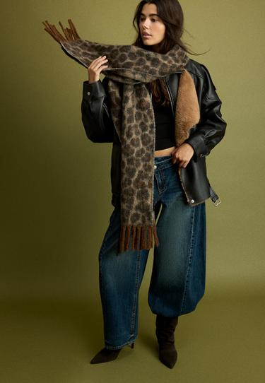 Printed scarf — Pale camel 4