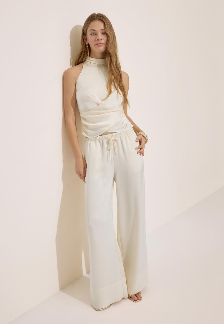 pantaloni eleganti con pinces