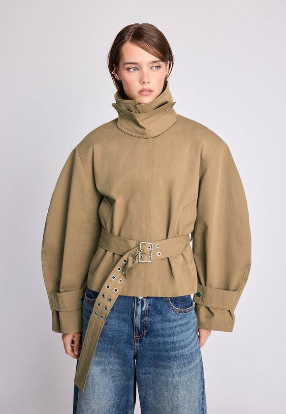 trench curta com cinto
