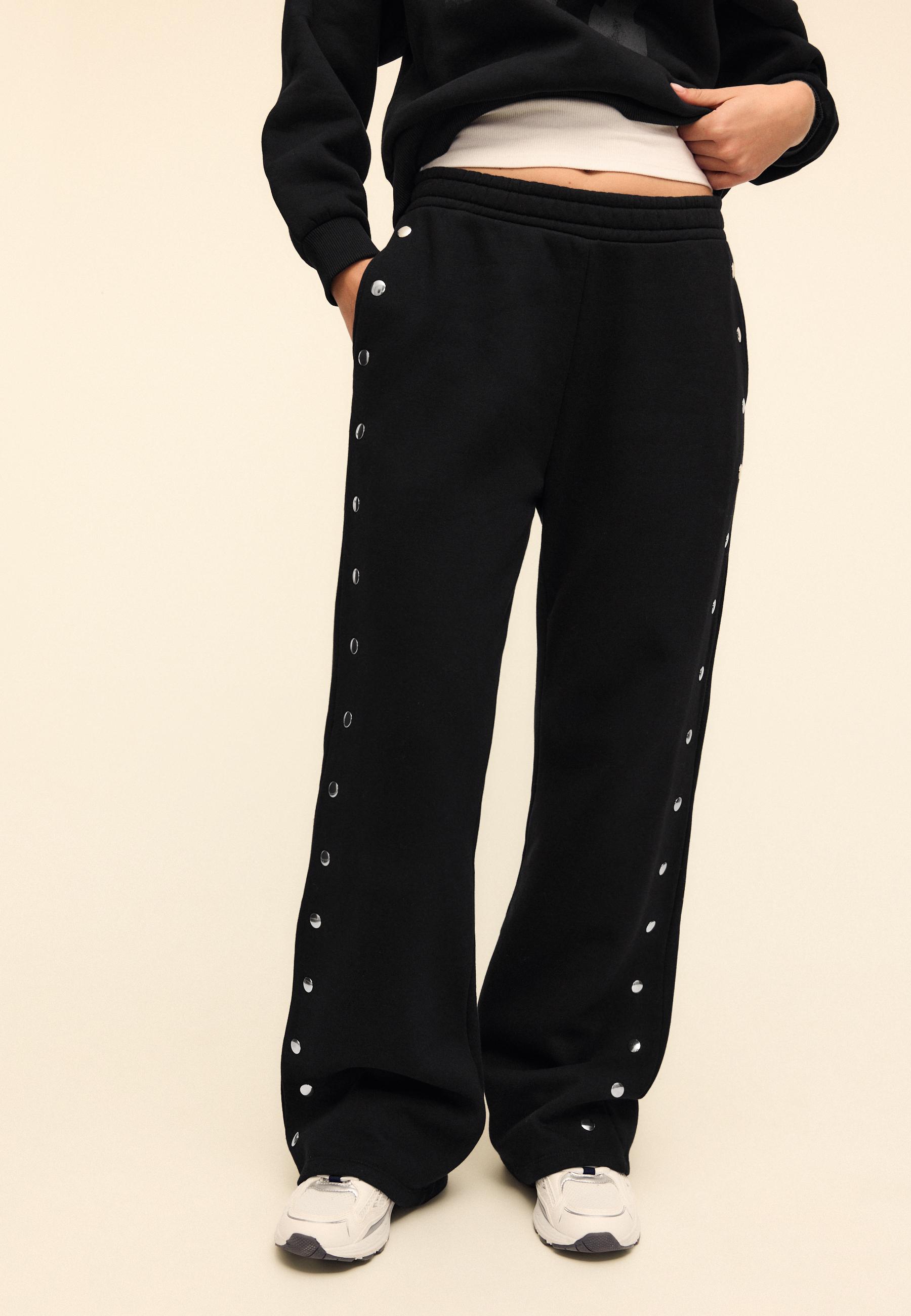 Stud-detail jogger trousers — Black