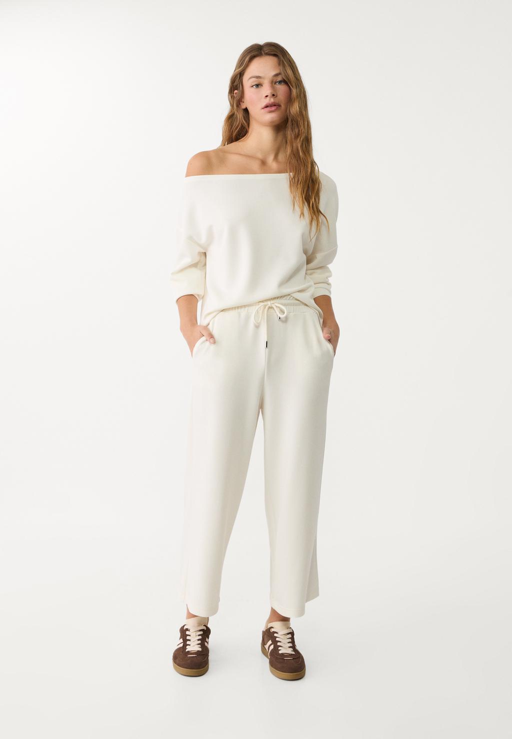 Flowing soft-touch culottes