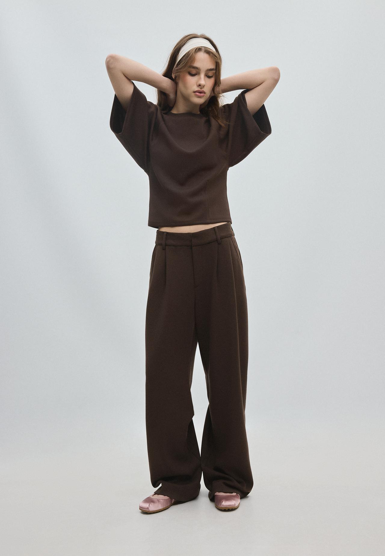 Soft-touch short sleeve T-shirt — Brown